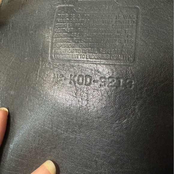 Vintage Coach Legacy East Hobo Shoulder Bag
9213 - Picture 7 of 8